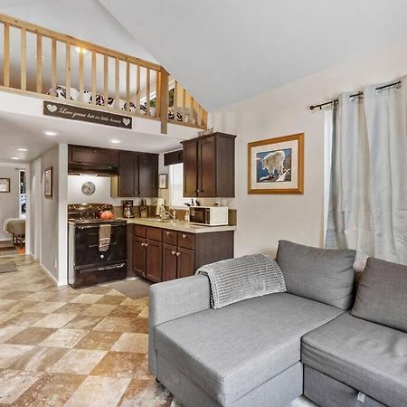 אשפורד Cozy Tiny Home Steps Away From Mt. Rainier מראה חיצוני תמונה