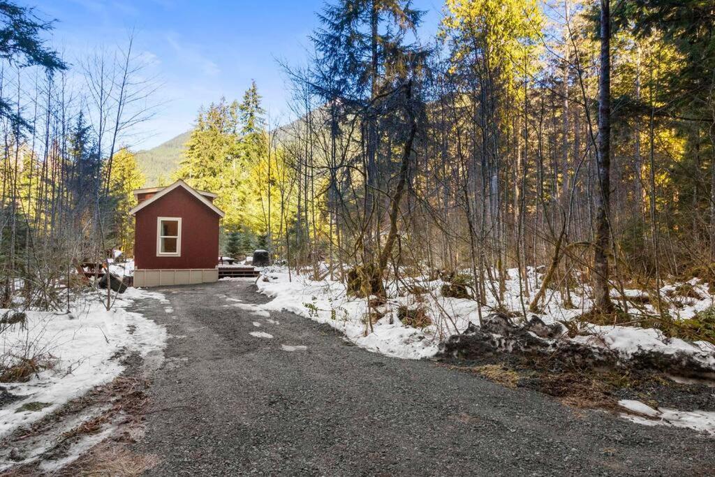 אשפורד Cozy Tiny Home Steps Away From Mt. Rainier מראה חיצוני תמונה